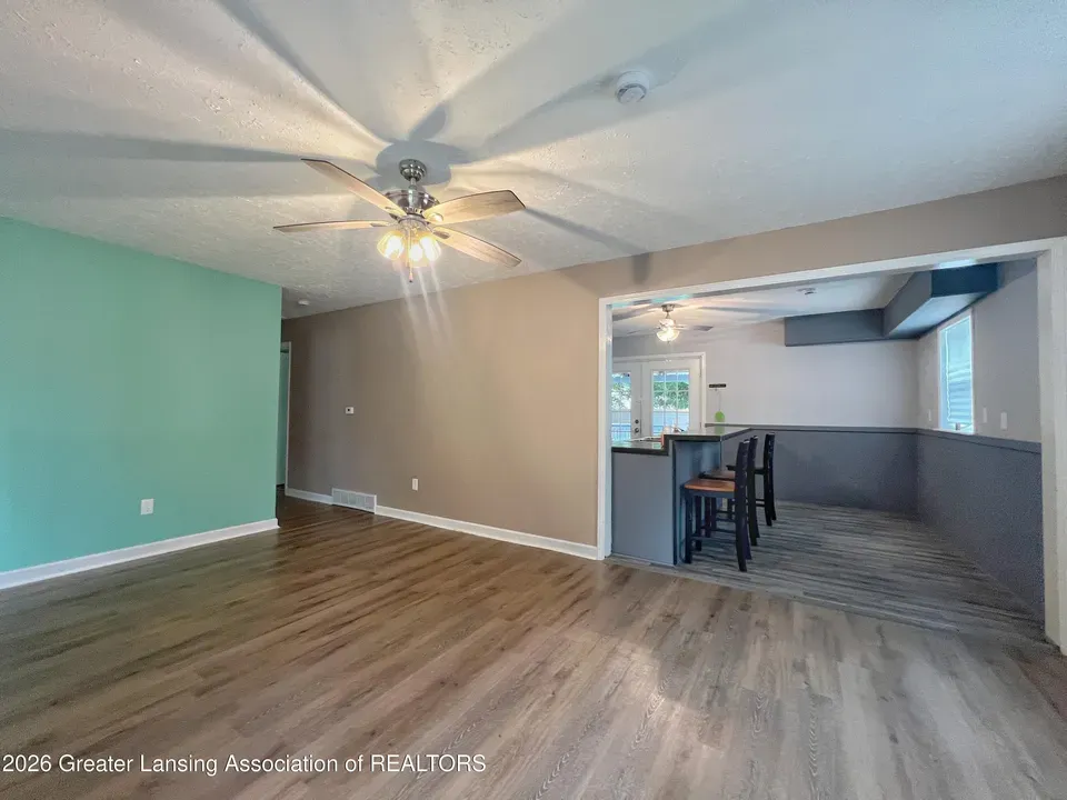3 Bed 1 Bath Established Mid-Century Residence in Lansing, MI - 3