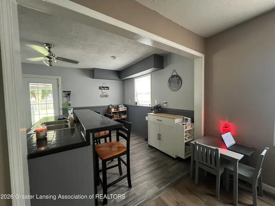 3 Bed 1 Bath Established Mid-Century Residence in Lansing, MI - 5