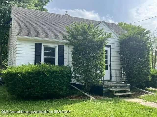 3 Bed 1 Bath Established Mid-Century Residence in Lansing, MI - 2