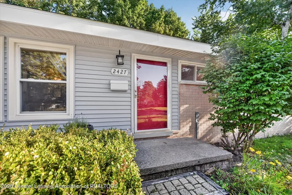 3 Bed 1 Bath Established Mid-Century Residence in Lansing, MI - 5