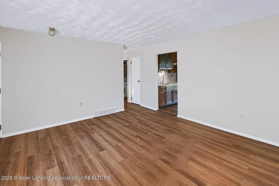 3 Bed 1 Bath Established Mid-Century Residence in Lansing, MI - 2