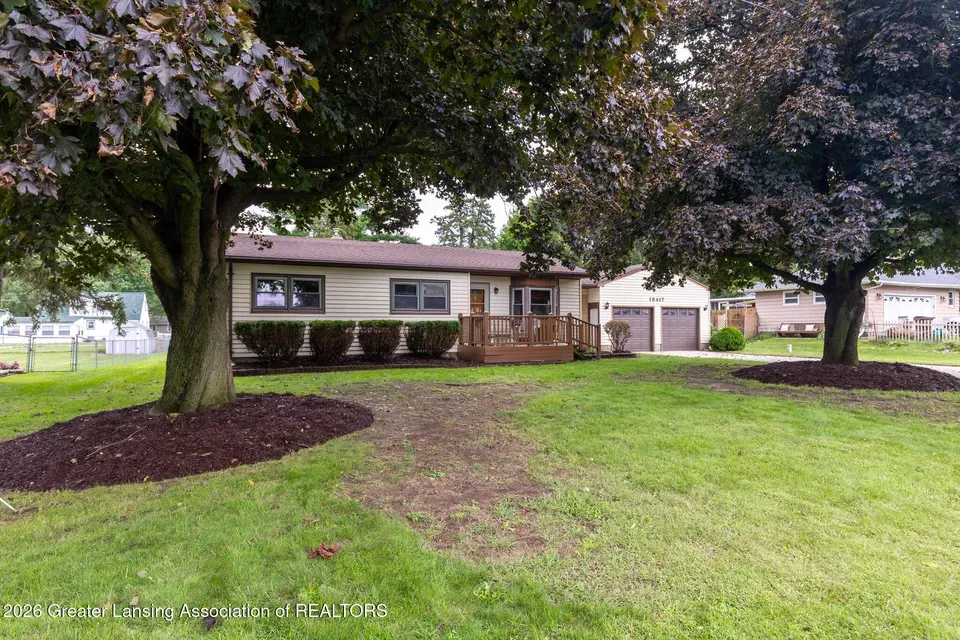 3 Bed 1 Bath Established Mid-Century Residence in Lansing, MI - 2