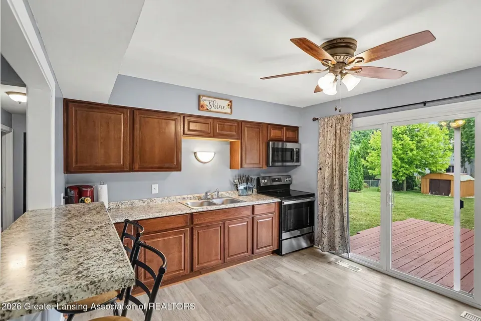 3 Bed 1 Bath Established Mid-Century Residence in Lansing, MI - 5