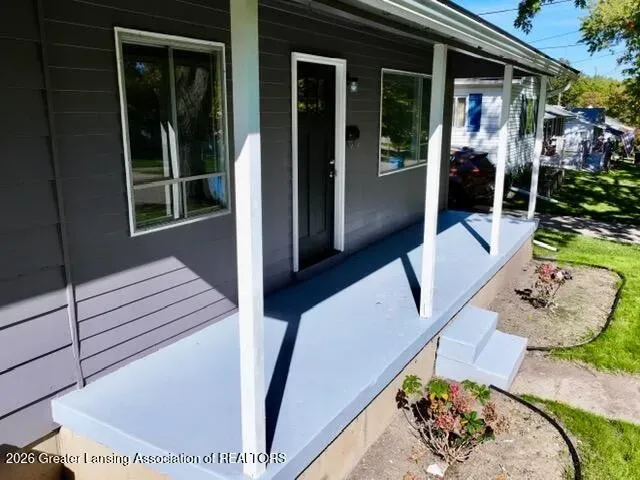 3 Bed 1 Bath Established Mid-Century Residence in Lansing, MI - 3
