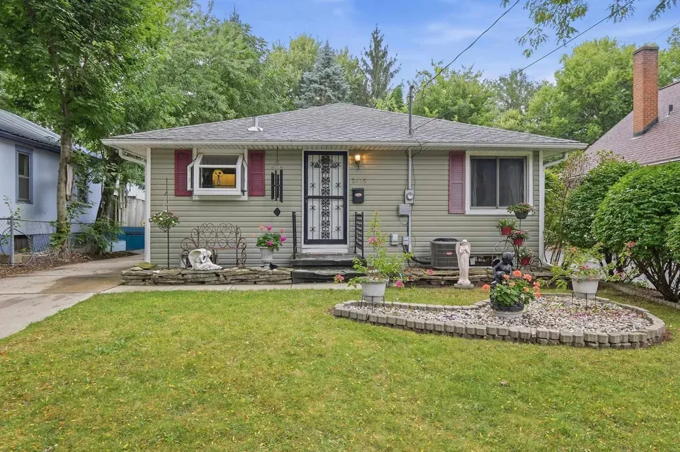 3 Bed 1 Bath Established Mid-Century Residence in Madison, WI