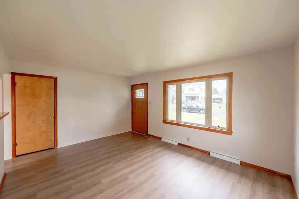 3 Bed 1 Bath Established Mid-Century Residence in Milwaukee, WI - 4