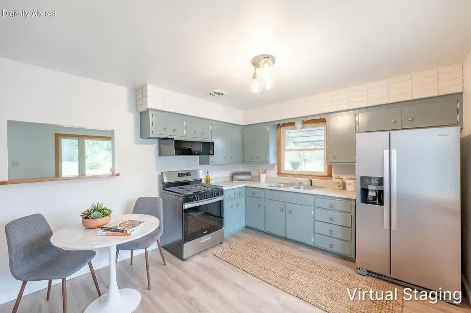 3 Bed 1 Bath Established Mid-Century Residence in Milwaukee, WI - 5