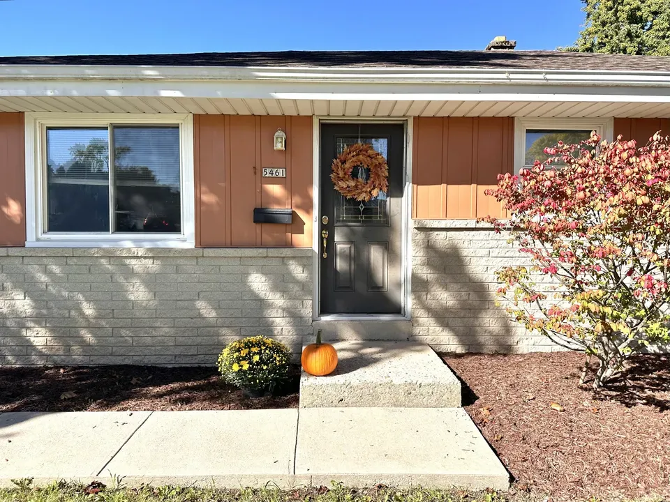 3 Bed 1 Bath Established Mid-Century Residence in Milwaukee, WI - 2