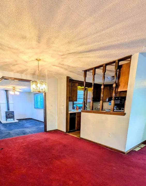 3 Bed 1 Bath Established Mid-Century Residence in Nashua, NH - 3