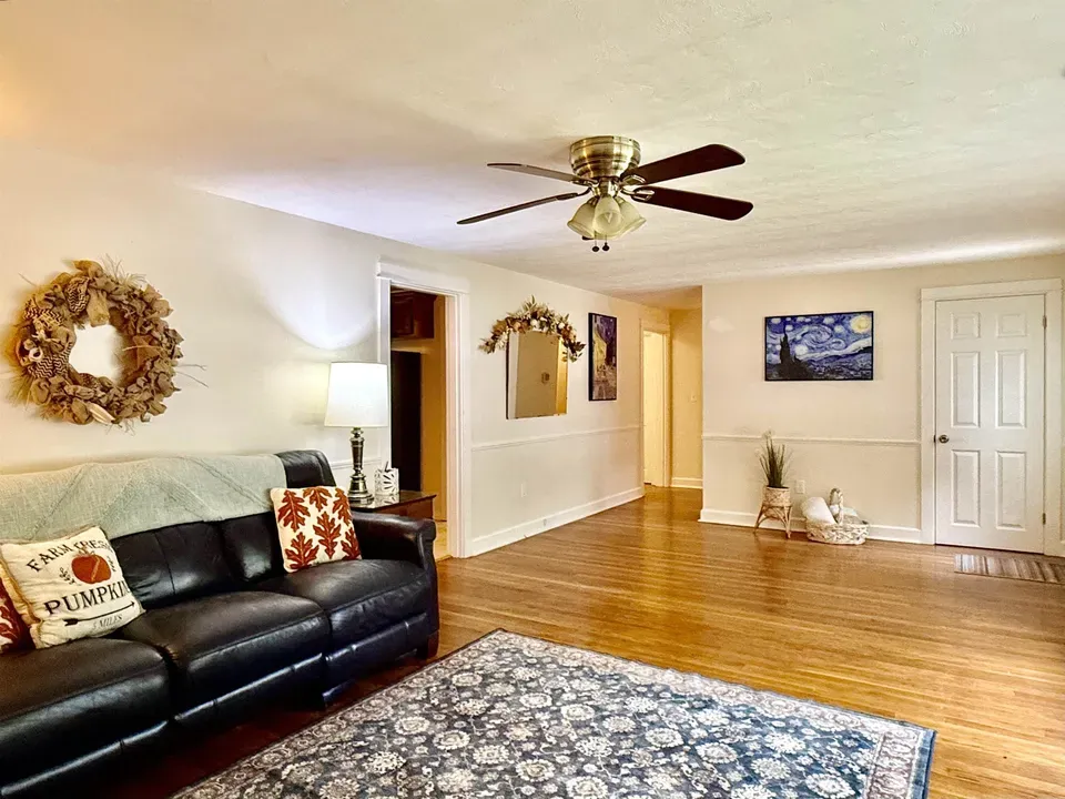 3 Bed 1 Bath Established Mid-Century Residence in Nashua, NH - 3