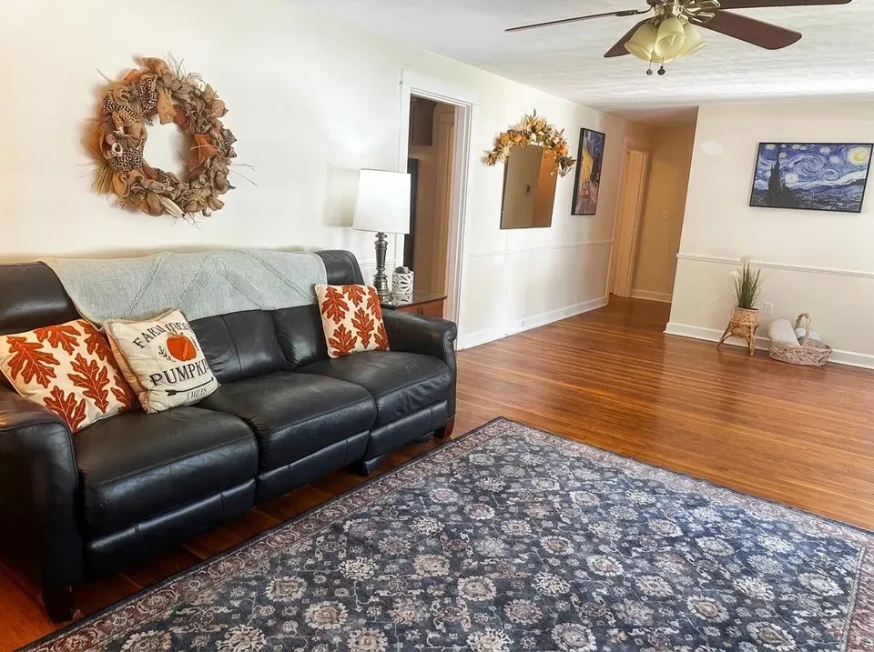 3 Bed 1 Bath Established Mid-Century Residence in Nashua, NH - 4