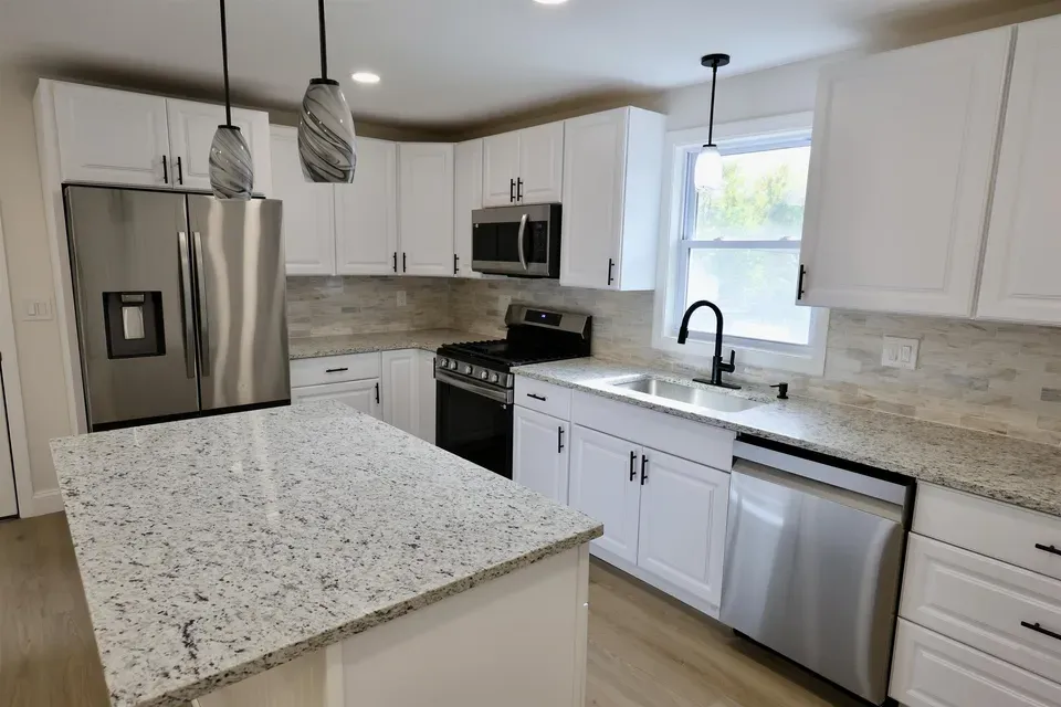 3 Bed 1 Bath Established Mid-Century Residence in Nashua, NH - 4