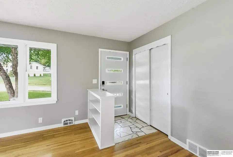 3 Bed 1 Bath Established Mid-Century Residence in Omaha, NE - 2