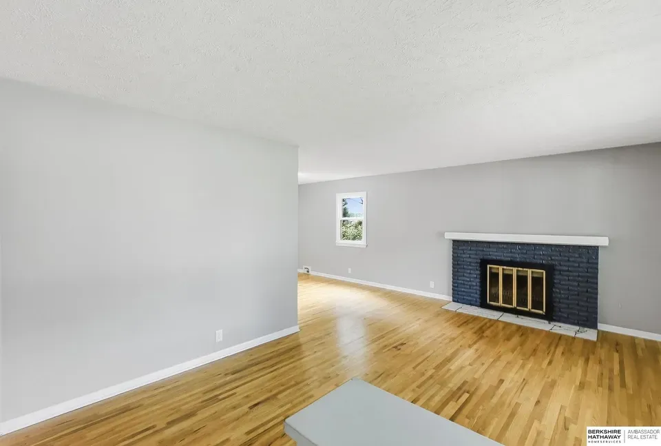 3 Bed 1 Bath Established Mid-Century Residence in Omaha, NE - 4