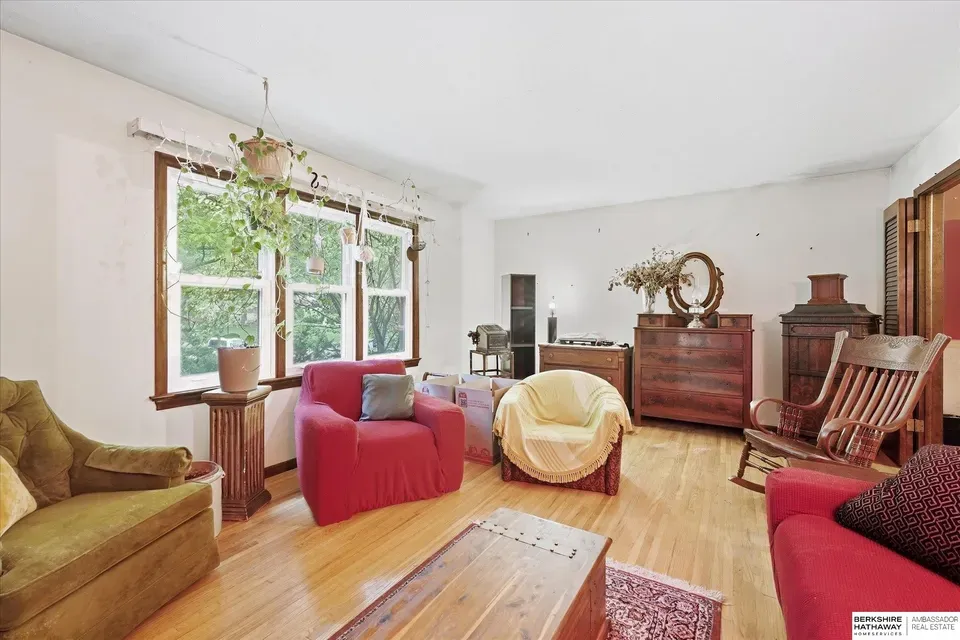 3 Bed 1 Bath Established Mid-Century Residence in Omaha, NE - 3