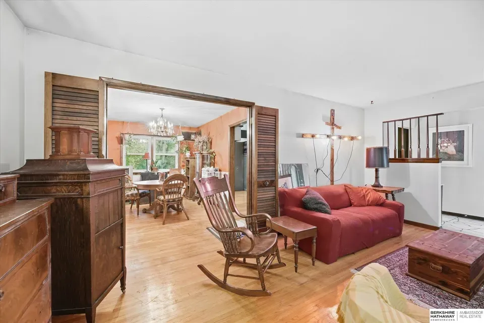3 Bed 1 Bath Established Mid-Century Residence in Omaha, NE - 4