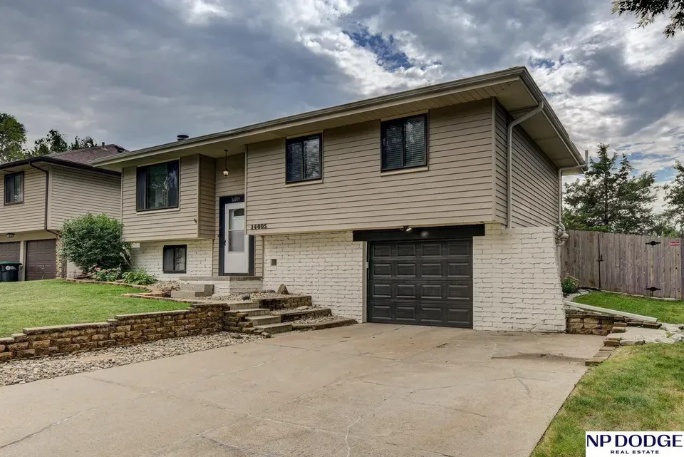 3 Bed 1 Bath Established Mid-Century Residence in Omaha, NE - 3