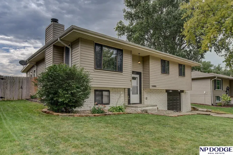 3 Bed 1 Bath Established Mid-Century Residence in Omaha, NE - 4