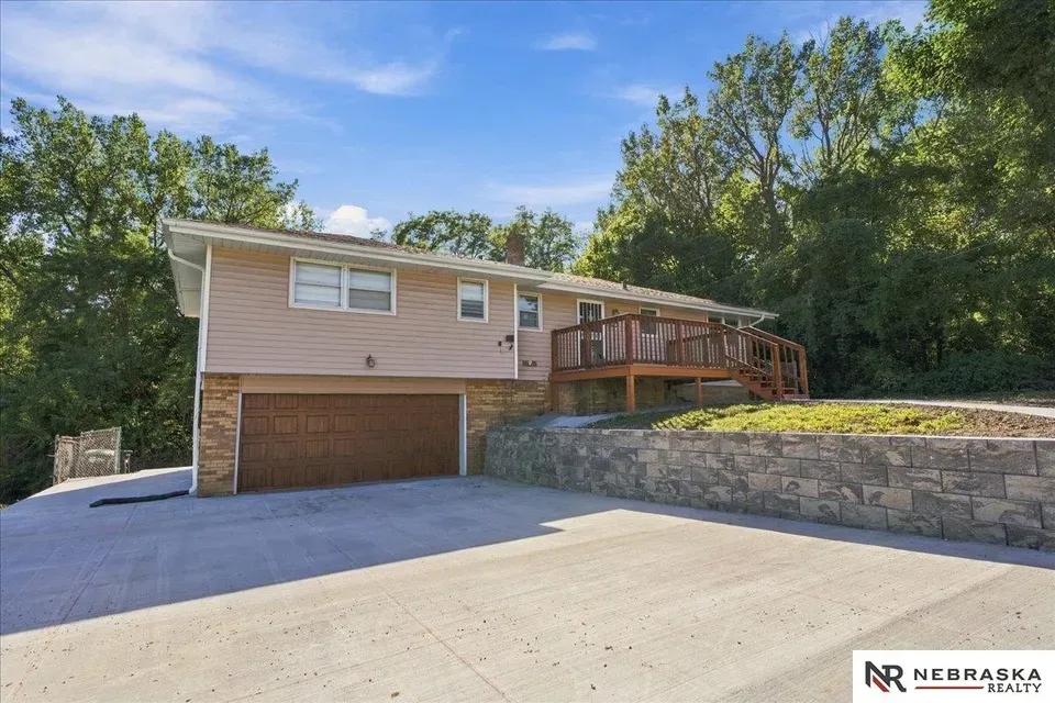3 Bed 1 Bath Established Mid-Century Residence in Omaha, NE - 2