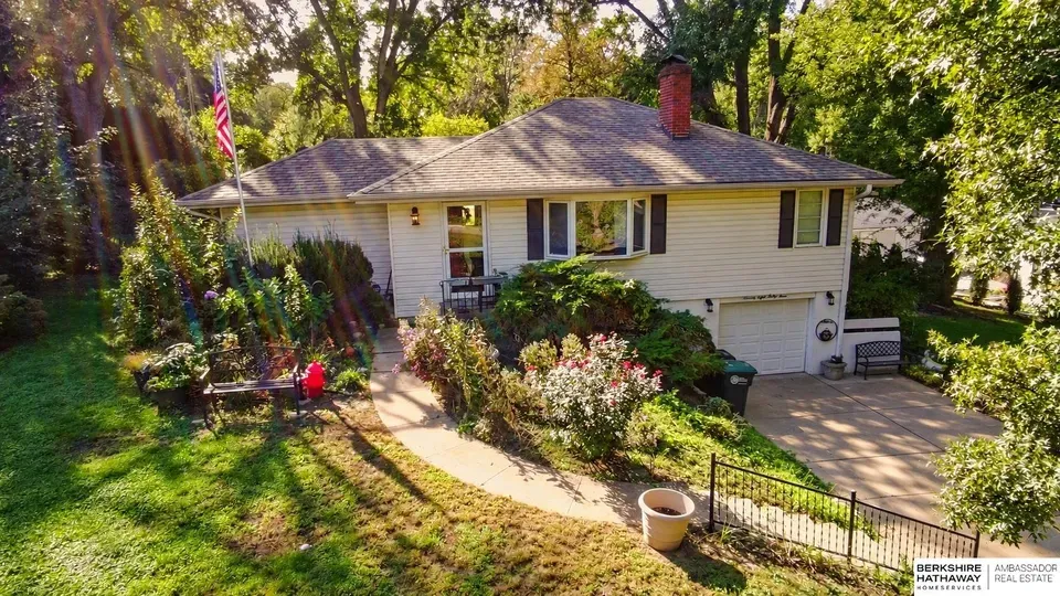 3 Bed 1 Bath Established Mid-Century Residence in Omaha, NE - 3