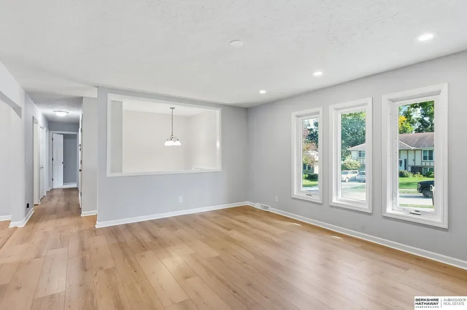 3 Bed 1 Bath Established Mid-Century Residence in Omaha, NE - 3