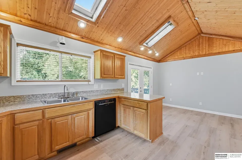 3 Bed 1 Bath Established Mid-Century Residence in Omaha, NE - 5