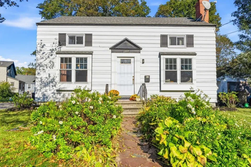 3 Bed 1 Bath Established Mid-Century Residence in Portland, ME - 1