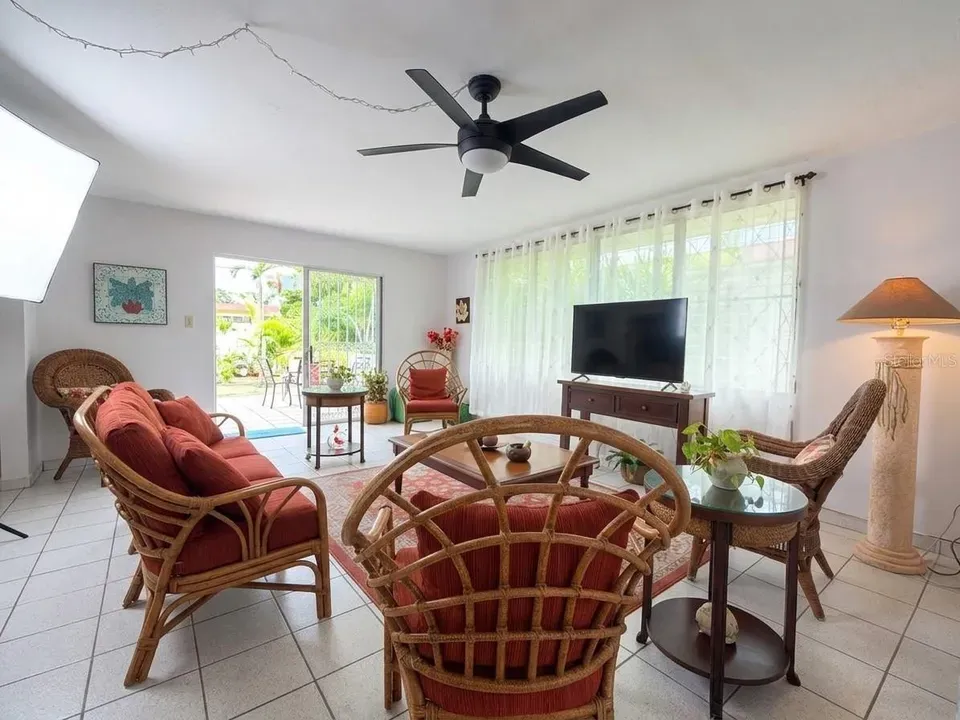 3 Bed 1 Bath Established Mid-Century Residence in San Juan, PR - 2