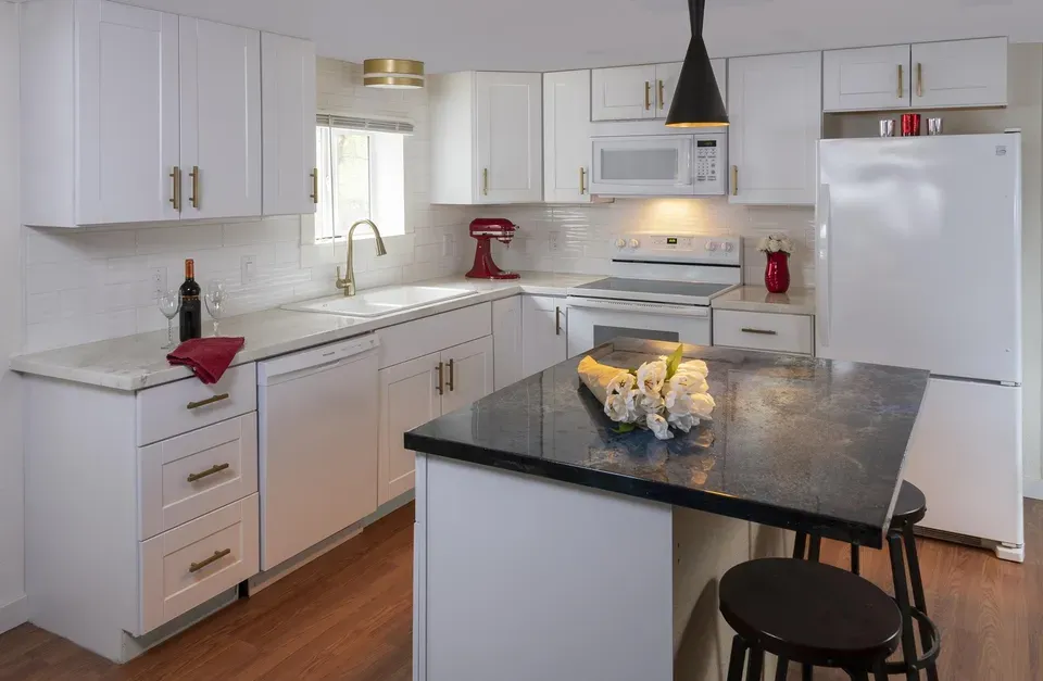 3 Bed 1 Bath Established Mid-Century Residence in Spokane, WA - 2