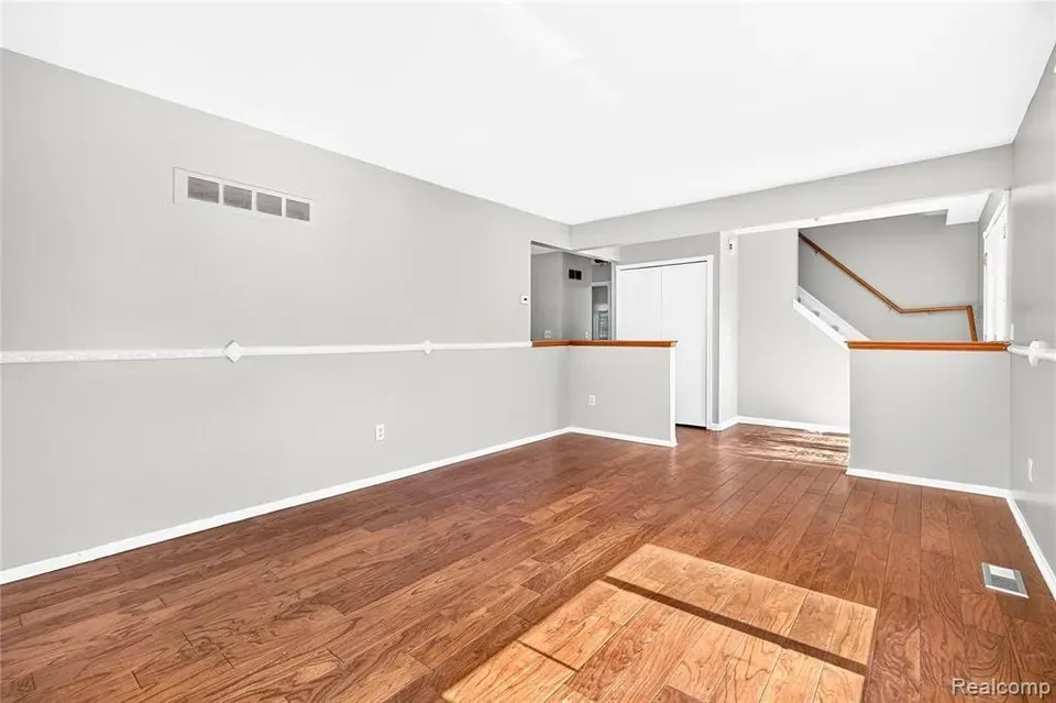 3 Bed 1 Bath Established Mid-Century Residence in Troy, MI - 3