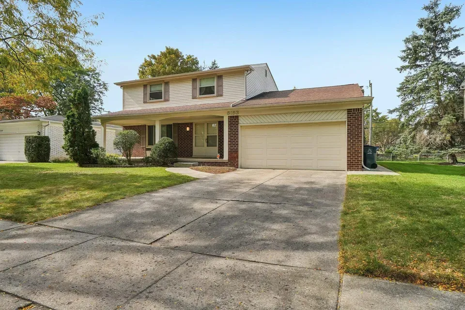 3 Bed 1 Bath Established Mid-Century Residence in Troy, MI - 1