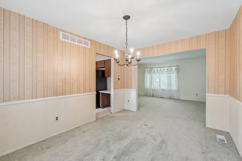 3 Bed 1 Bath Established Mid-Century Residence in Troy, MI - 4
