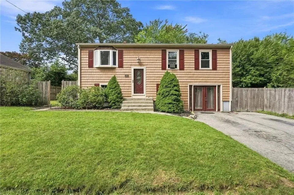 3 Bed 1 Bath Established Mid-Century Residence in Warwick, RI - 2