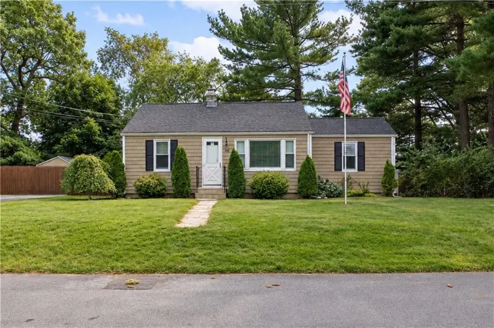 3 Bed 1 Bath Established Mid-Century Residence in Warwick, RI - 2