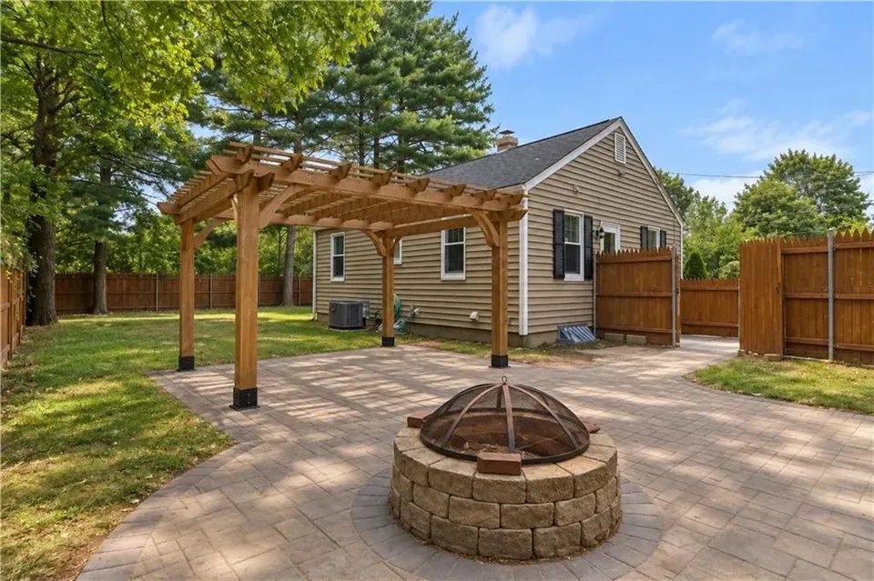 3 Bed 1 Bath Established Mid-Century Residence in Warwick, RI - 4
