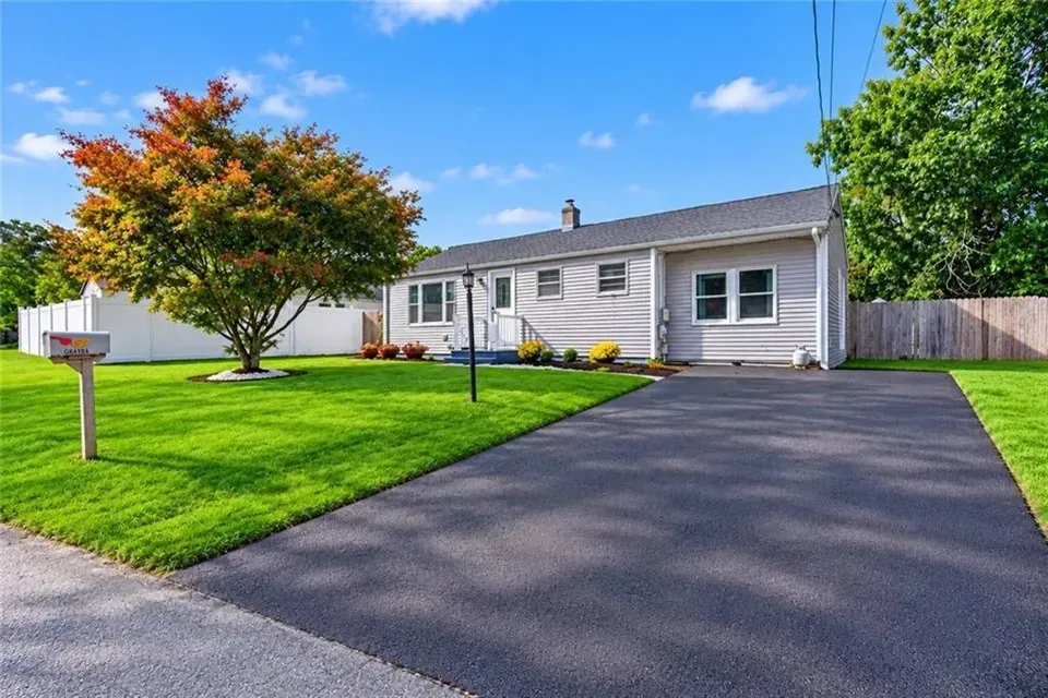 3 Bed 1 Bath Established Mid-Century Residence in Warwick, RI - 2