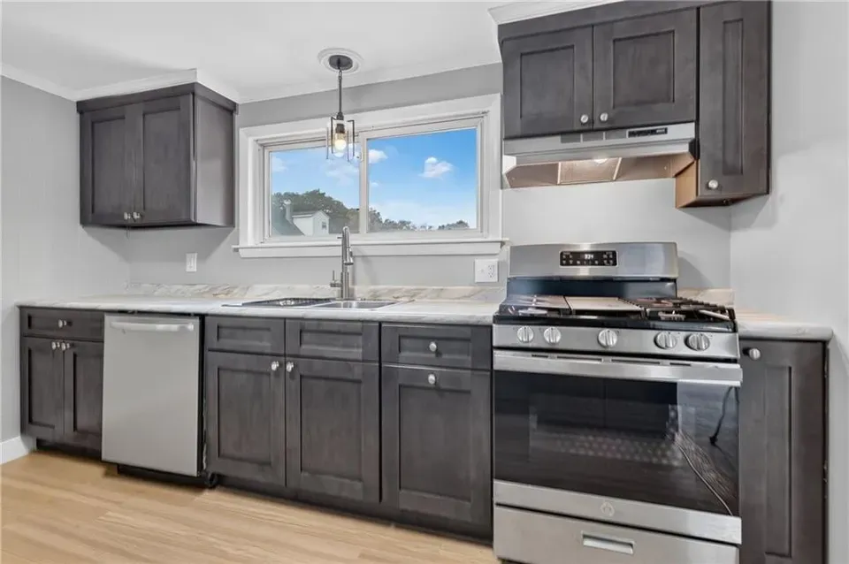 3 Bed 1 Bath Established Mid-Century Residence in Warwick, RI - 5