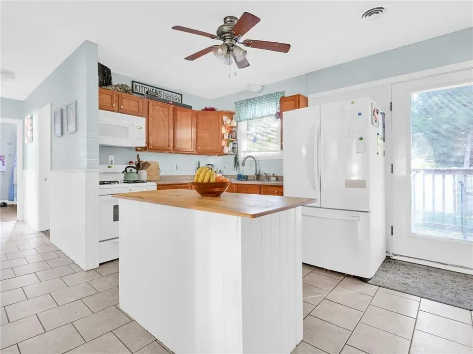 3 Bed 1 Bath Established Mid-Century Residence in Warwick, RI - 3