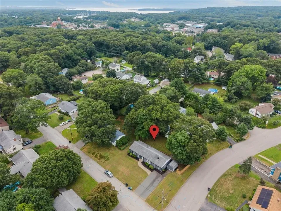 3 Bed 1 Bath Established Mid-Century Residence in Warwick, RI - 1