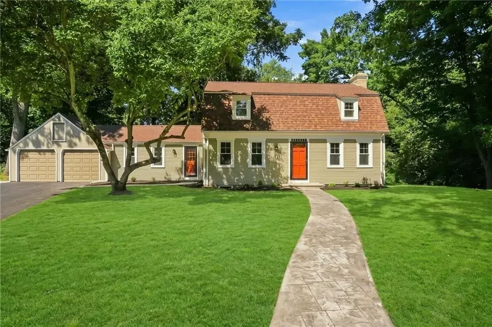 3 Bed 1 Bath Established Mid-Century Residence in Warwick, RI - 1