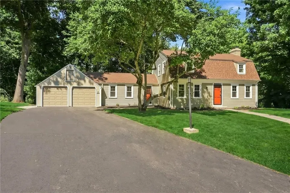 3 Bed 1 Bath Established Mid-Century Residence in Warwick, RI - 2