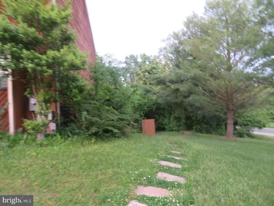 3 Bed 1 Bath Established Multi-Level Townhouse in Annapolis, MD - 2