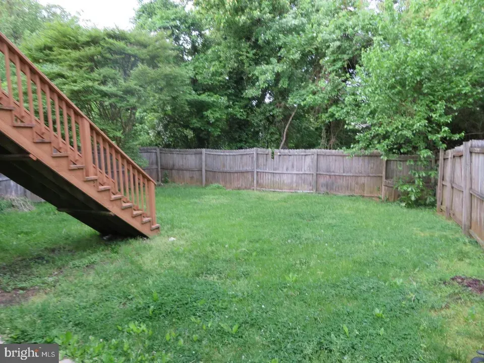 3 Bed 1 Bath Established Multi-Level Townhouse in Annapolis, MD - 3