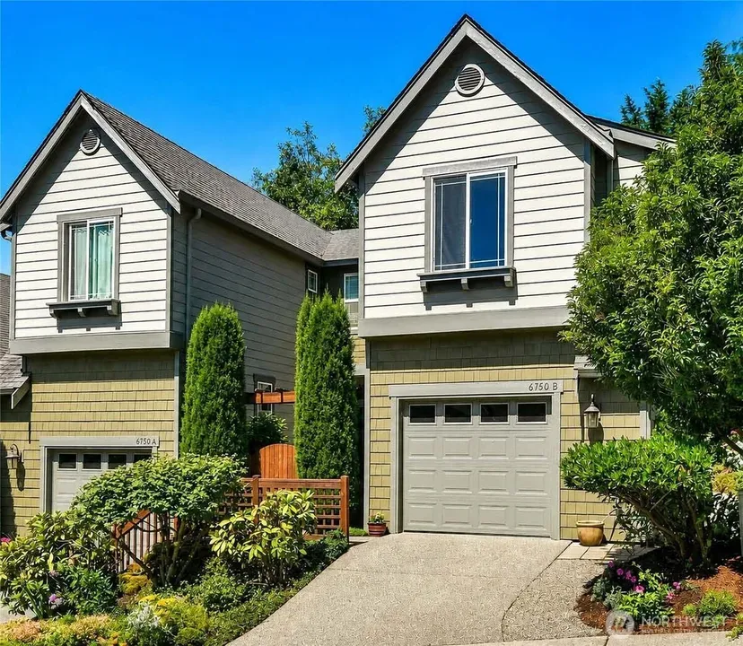 3 Bed 1 Bath Established Multi-Level Townhouse in Bellevue, WA