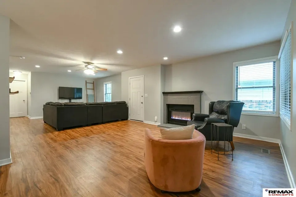 3 Bed 1 Bath Established Multi-Level Townhouse in Lincoln, NE - 2