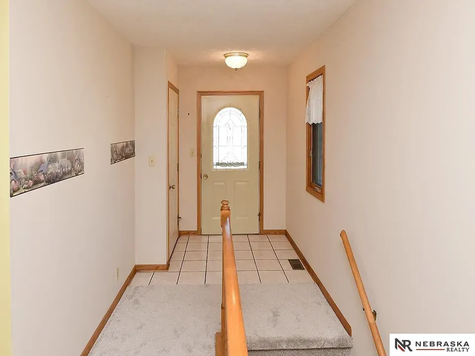 3 Bed 1 Bath Established Multi-Level Townhouse in Lincoln, NE - 3