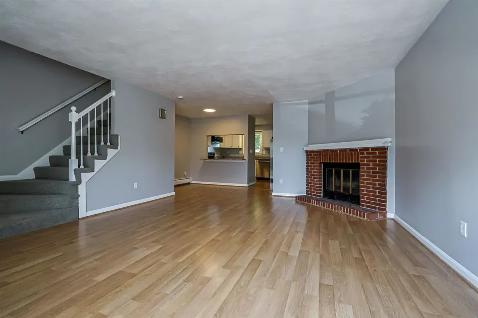 3 Bed 1 Bath Established Multi-Level Townhouse in Nashua, NH - 3