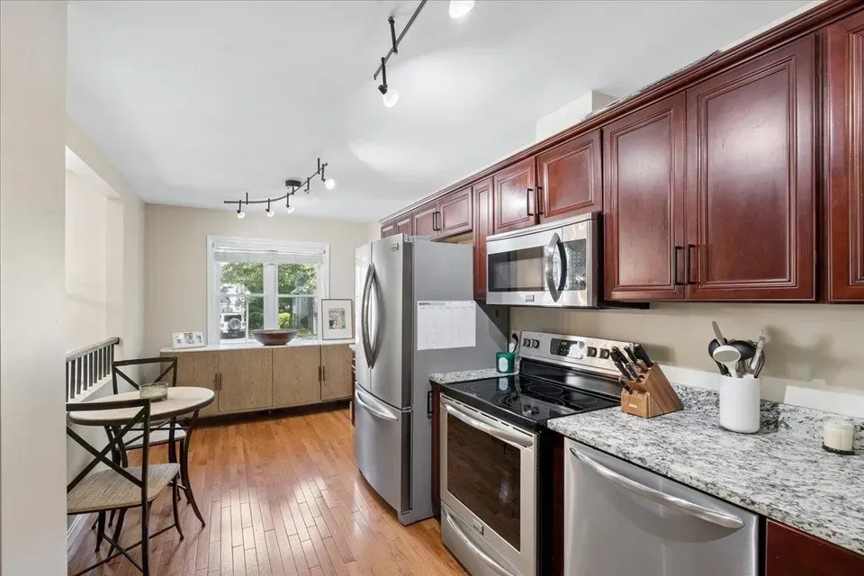 3 Bed 1 Bath Established Multi-Level Townhouse in Nashua, NH - 2