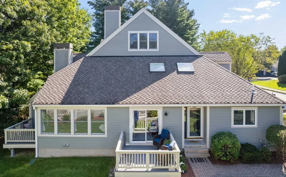 3 Bed 1 Bath Established Multi-Level Townhouse in Nashua, NH - 1