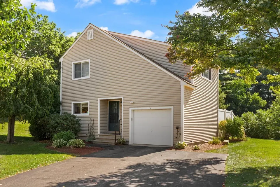 3 Bed 1 Bath Established Multi-Level Townhouse in Nashua, NH - 2